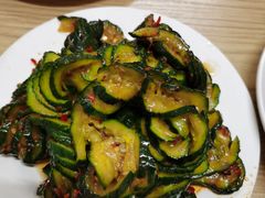 蓑衣黄瓜-王三姑牛肉饼
