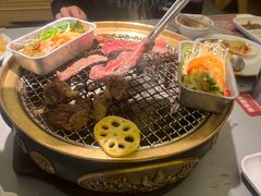 -山焱·炭火自助烤肉(周浦万达店)