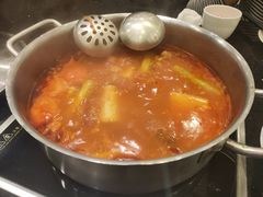葡国番茄牛尾锅-一哥澳门豆捞 · 十七年经典澳门火锅(四季天地店)