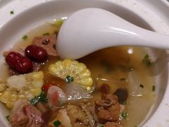 -江城小馆陕南妈妈菜·全球旅行餐厅(钟楼店)
