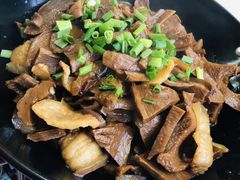 笋干烧肉-九华山友谊土菜馆 小资餐厅