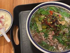 -云阿蛮云南生烫牛肉米线(奉贤路店)