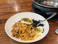 -明洞阿姨·韩式酱蟹烤肉·创意料理(方庄店)