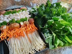 -慢丽江·云南野生菌土鸡锅(西山店)