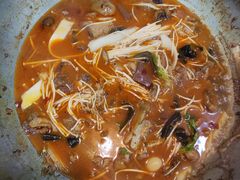 -三里屯土灶炖公鸡地锅鸡(江东店)