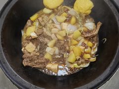-粘豆包柴火铁锅炖