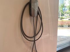 -TESLA 特斯拉(上海太古汇体验店)