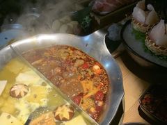 -湊湊火锅·茶憩(杭州湖滨银泰in77店)
