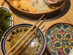 -洱火云南酸菜牛肉火锅(石景山当代商城店)