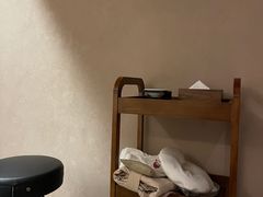 -灸春堂·艾灸·痛症·整脊连锁(之江银泰店)