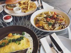 -Takapuna Beach Cafe