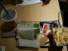 -麦当劳(新王府井店)