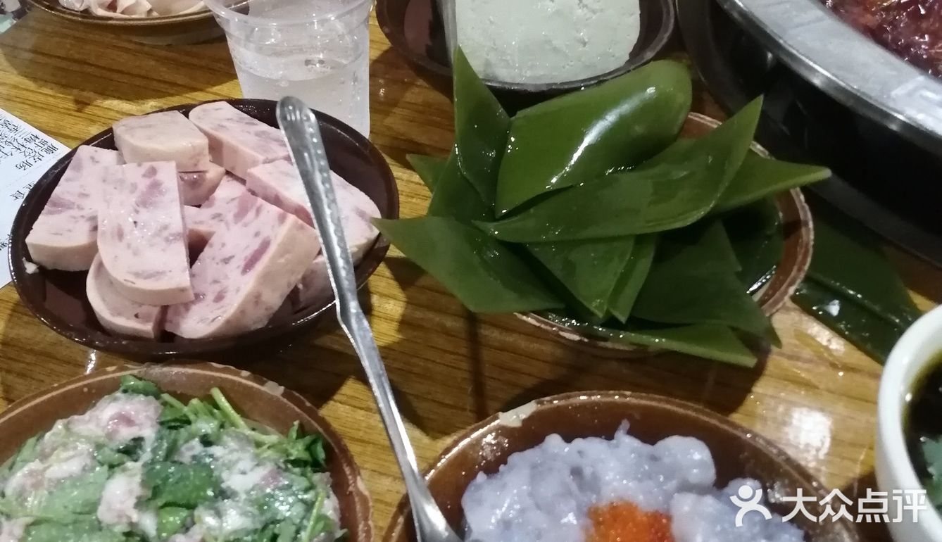 今晚吃撑了,火锅太过瘾啦!
