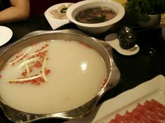 -小天鹅火锅·一线江景洪鼎旗舰店(洪崖洞店)