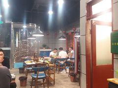 -超越炭火牛蛙火锅鸡(河东店)