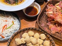 -老滇山寨•云南特色菜•地方菜•民族风情歌舞表演(金碧店)