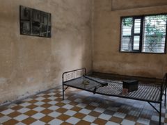 -吐斯廉屠杀博物馆