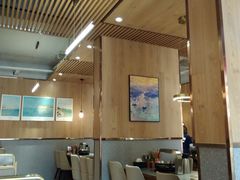 大堂-围炉肉舍•炭烤活鳗•丹东海鲜烤肉(步行街店)