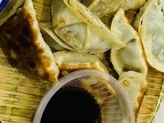 -江城燕子大排档(江汉路步行街店)