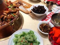 -老佛爷炭火蛙锅直营(清滨路总店)