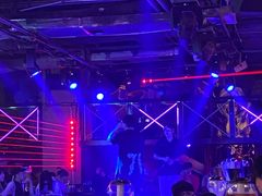 -UP嘻哈酒吧(粉巢店)