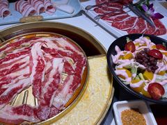 芝士锅底-猪啊牛呀羊啊铜盘烤肉(正大广场店)