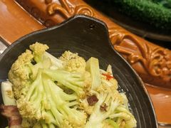 -万重锦·人文川菜馆(骡马市店)