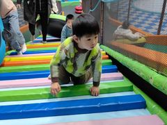 -蒙特利亲子乐园