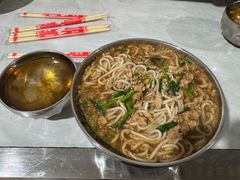-正宗杨记普洱酸醋米线(总店)