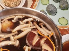 -福娣·金沙银贝海鲜火锅