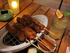 -三亚艾迪逊酒店·海滩烧烤 BARBACOA·现场乐队·浪漫晚餐·烧烤海鲜