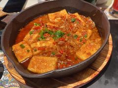 -云海肴·汽锅鸡·云南菜(天山百盛优客店)