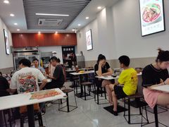 用餐区-张妈台式锅烧(深大店)