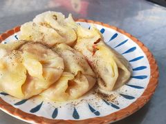 -努拉洪鸡蛋面馆
