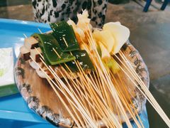 -马路边边串串香(苗栗路店)