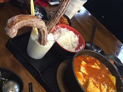 墨西哥油条加冰淇淋+豆腐汤-米屋石锅拌饭(师大店)