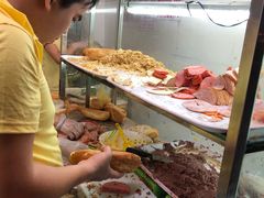 -Bánh Mì Huynh Hoa
