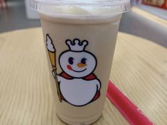 雪顶咖啡-蜜雪冰城(曼哈顿十字路口店)