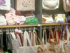 -九木杂物社(领展购物广场中关村店)