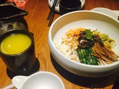 -云海肴·汽锅鸡·云南菜(天山百盛优客店)