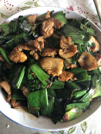 超级好吃又下饭的大蒜炒肉片