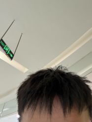 -侨治发型