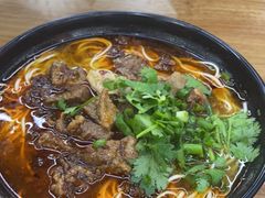 牛肉面-耙豌豆重庆小面