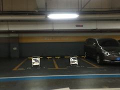 -日月光中心-停车场