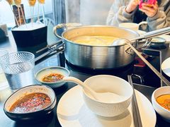 -鲜入唯煮·港式海鲜牛肉火锅(金宝街店)