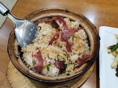 腊肉煲仔饭-周锦记广式餐厅