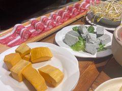 -城墙拐拐火锅(三峡广场黑金冠店)