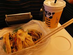 -熊猫一间店欧式奶茶铺