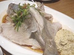 清蒸鲈鱼-周锦记广式餐厅