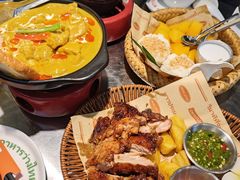 -小小集渔·泰式大排档(太古里香槟店)